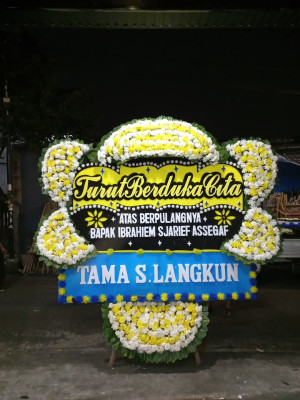 Papan Bunga Duka di Botoputih